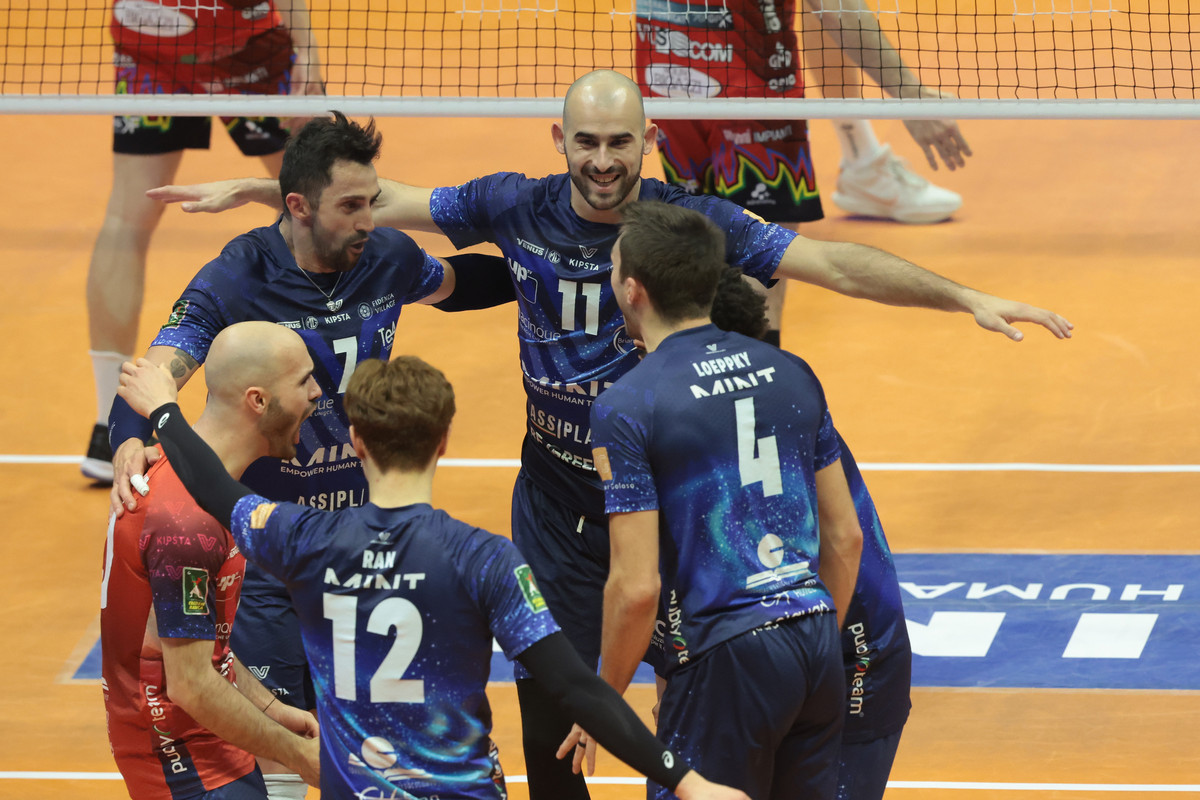 Superlega Finale Gara2 Monza Che Forza 3 2 A Perugia Volleyball It