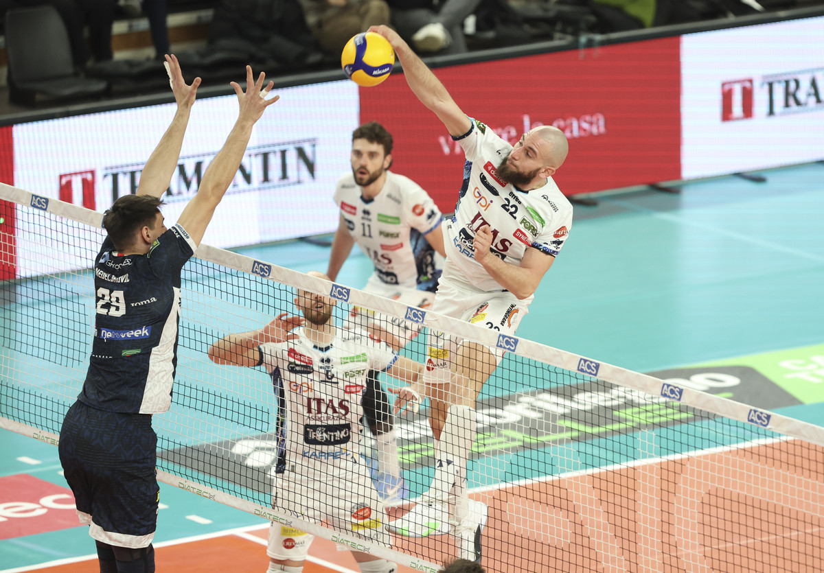 Superlega: Trento vince e aggancia Perugia. Bartha MVP