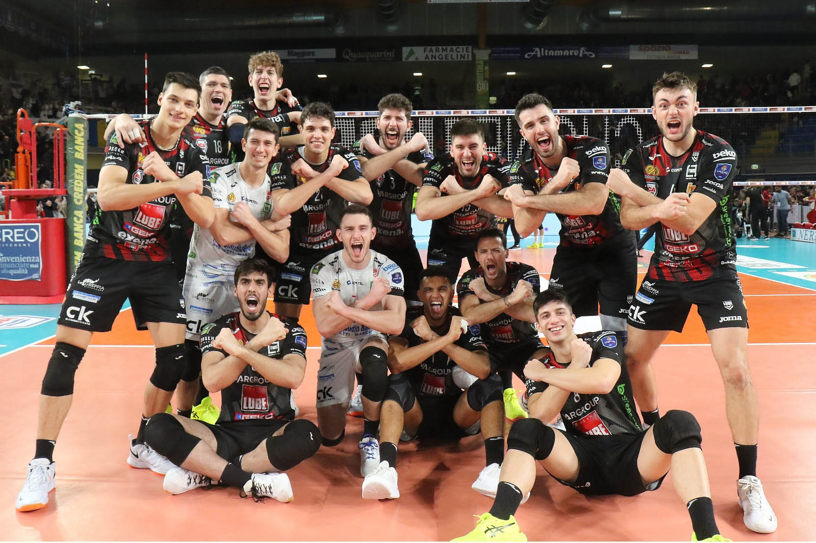 Superlega: L'Eurosuole Forum è un fortino! Lube imbattibile, 3-1 ad una Sir incerottata