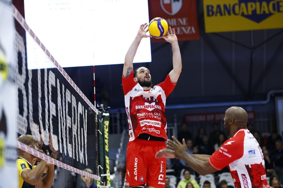 Superlega: Piacenza torna a sorridere. Il 3-0 al Grottazzolina interrompe il periodo no!