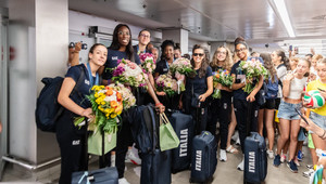 Olimpiadi F.: La festa per le azzurre di ritorno da Parigi - foto