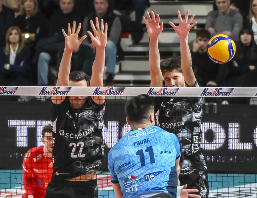 Superlega: Vittoria d'oro per Cisterna. Padova un punto per la salvezza