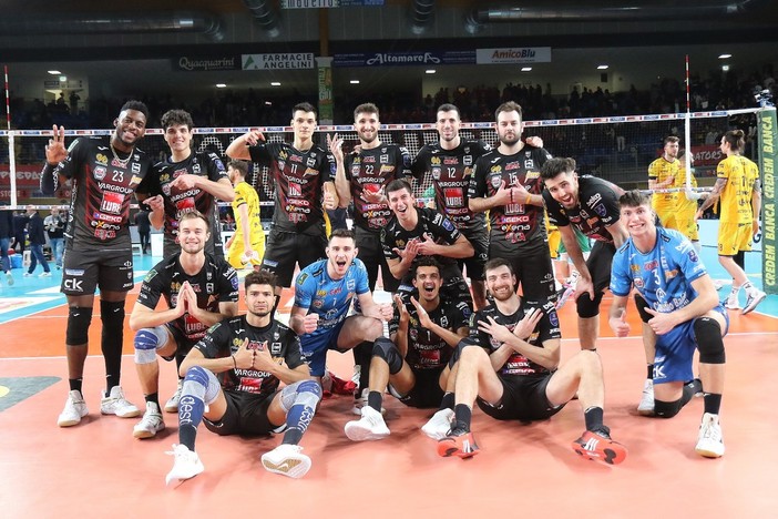 Superlega: La Lube vince il derby degli ex. 3-0 a Modena che regala 24 battute