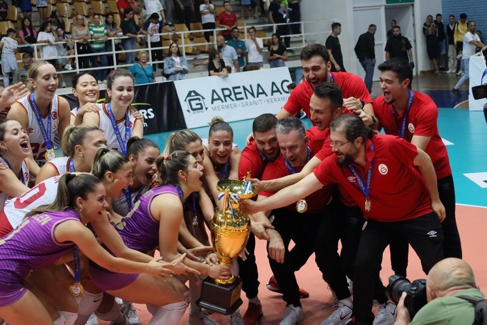 Il Galatasaray festeggia la qualificazione alla Challenge Cup 2023/24