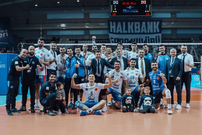 Turchia: 1. giornata. E' subito Halkbank con Nimir ed Ngapeth