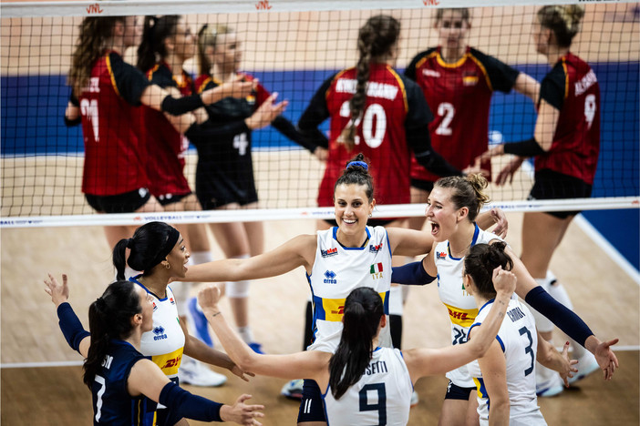 VNL F.: Prima vittoria azzurra della nuova Italia di Velasco. 3-1 alla Germania. Che reazione nel 4° set!