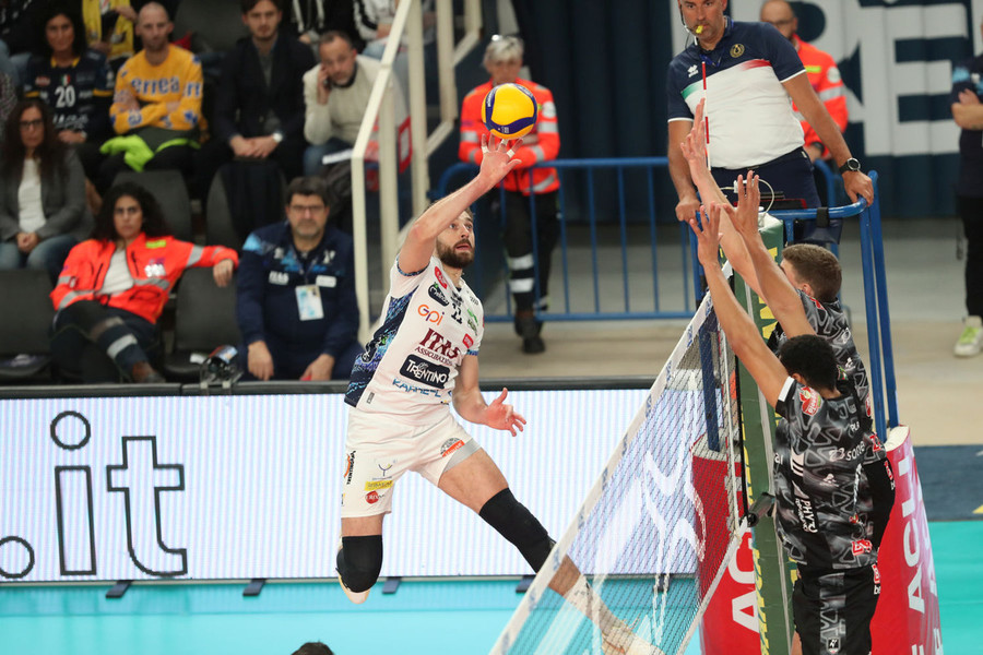 Superlega: Trento aggancia la vetta. 3-1 a Padova