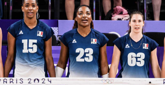 Léandra Olinga Candela, numero 23 della Francia