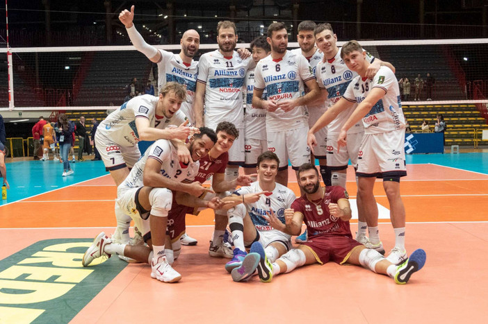 Superlega: Vincono anche Milano e Cisterna