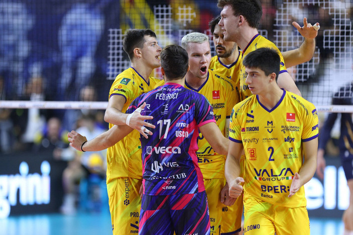 Superlega: Verona-Modena che battaglia. Vincono gli emiliani da 2-0 a 2-3