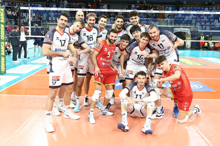 Superlega: Milano dominante su Taranto. Reggers MVP nel 3-0 casalingo