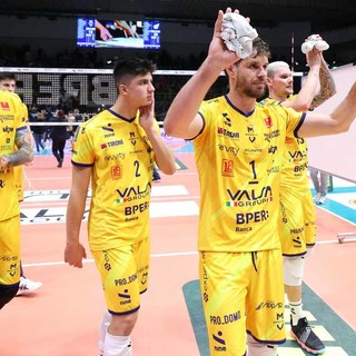 Superlega: Lezione di Verona. 3-0 a Modena che si blinda negli spogliatoi