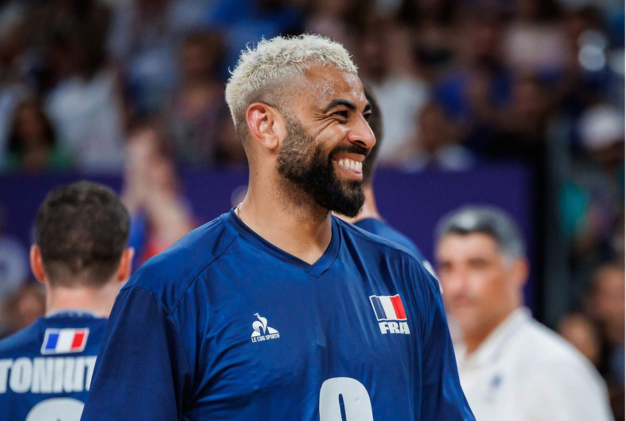 PaGelle PaRigi2024 / 2: Hulk Carambula, l'oro di Ngapeth, i gridolini nel beach volley in Tv. Velasco is back