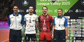 A sinistra l'arbitro italiano Puecher per il big match tra Chaumont Vb 52 e Jastrzebski Wegiel