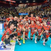 Superlega: Perugia piega Milano in quattro set. Spettacolo e record al Forum