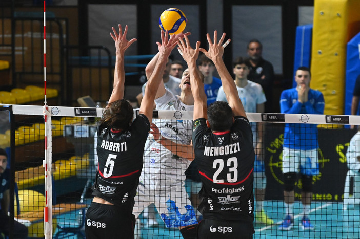 A2 Credem Banca: I tabellni degli anticipi. Aversa 3-2, Pineto 3-0