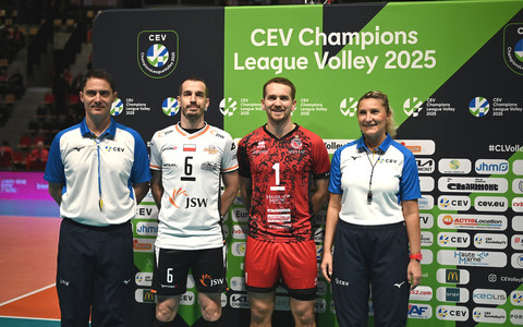 A sinistra l'arbitro italiano Puecher per il big match tra Chaumont Vb 52 e Jastrzebski Wegiel