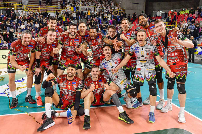 Perugia festeggia la vittoria di gara2 a Verona