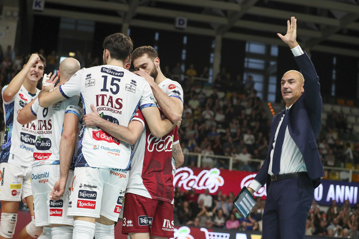 Superlega Credem Banca: Trento soffre ma vince ancora. 3-1 su una Modena che sbaglia nei finali