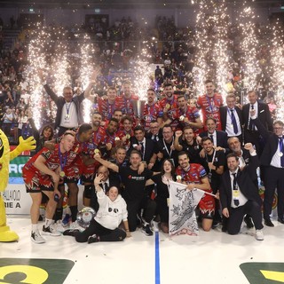 Del Monte Supercoppa: Perugia, che rimonta! La coppa è tua