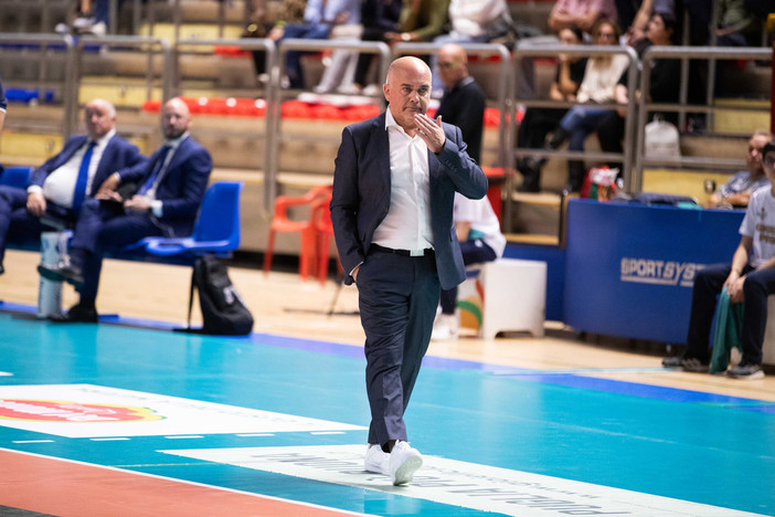 Coach Vincenzo Mastrangelo