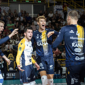 Superlega Credem Banca: Keita trascina Verona: terza vittoria consecutiva, Civitanova battuta 3-1