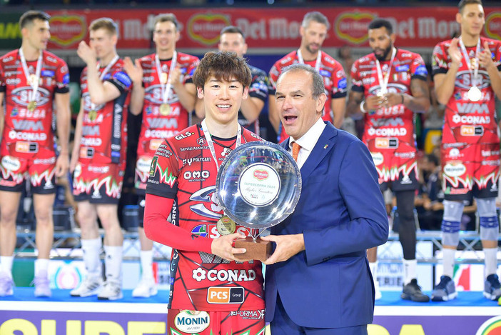 Del Monte Supercoppa: Ishikawa MVP celebra il suo esordio a Perugia, &quot;È un onore indossare questa maglia&quot;