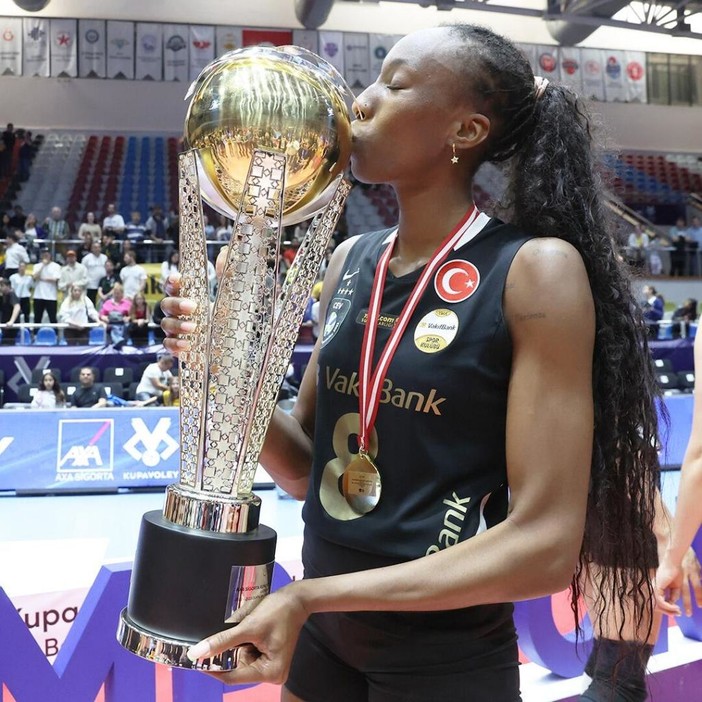 Turchia: Il Vakifbank di Guidetti ed Egonu (MVP) alza la Coppa nazionale