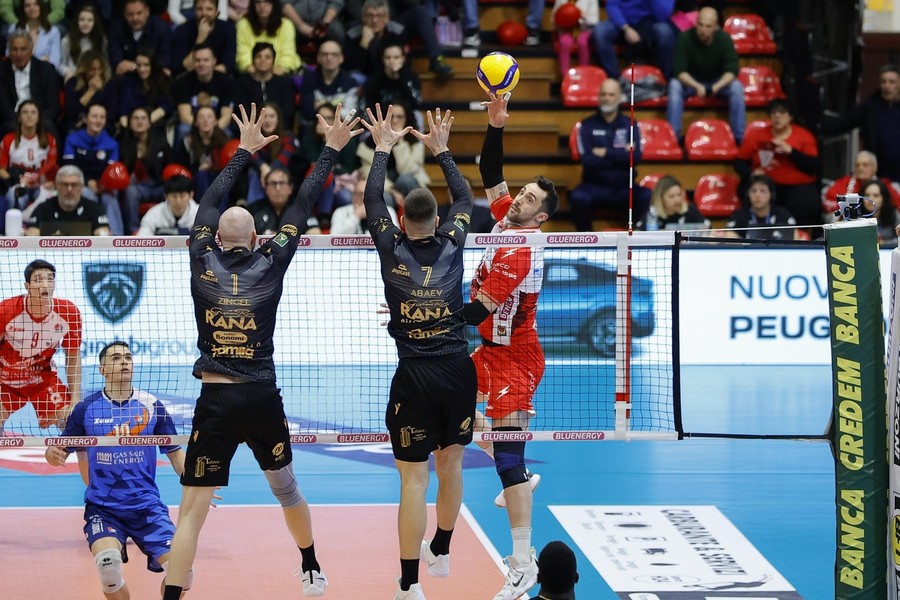 Superlega: Piacenza per chiudere la serie. Verona spalle al muro